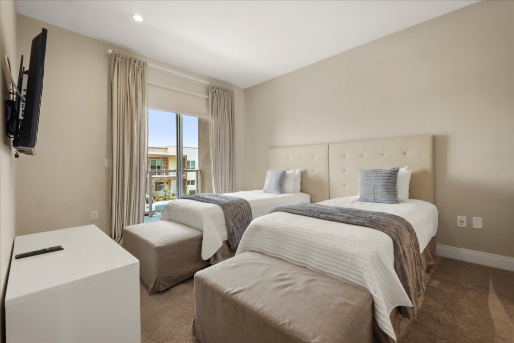 4 bedroom vacation townhouse at Magic Village Yards - Image 14