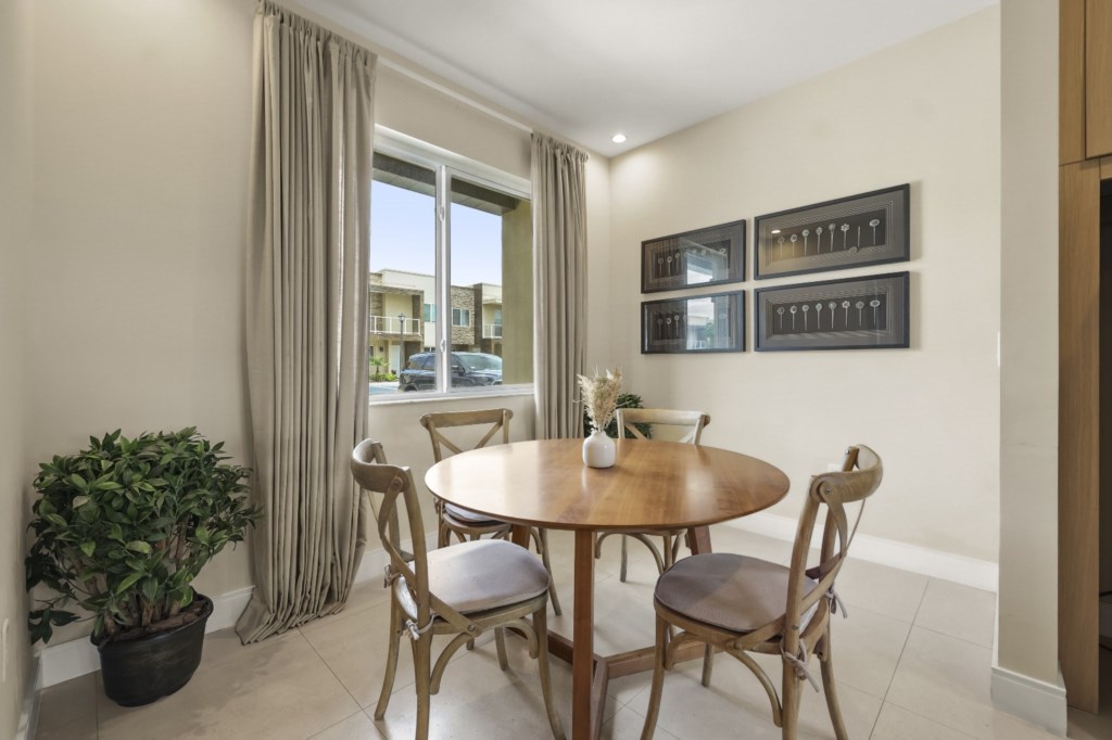 4 bedroom vacation townhouse at Magic Village Yards - Image 5