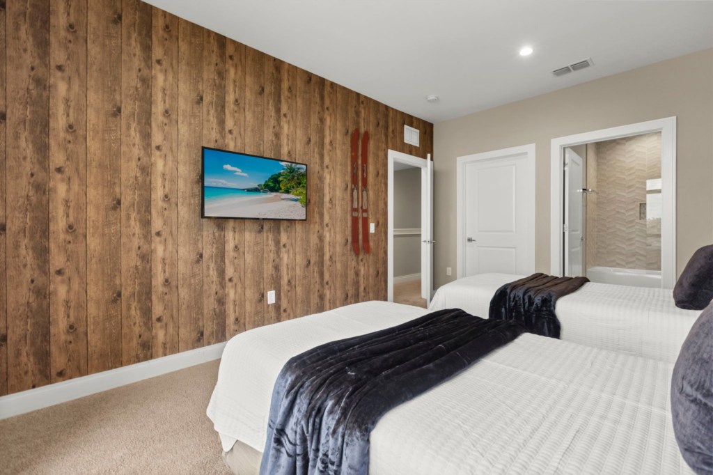 Bedroom — 7551 Brooklyn Drive, photo 27 of 71