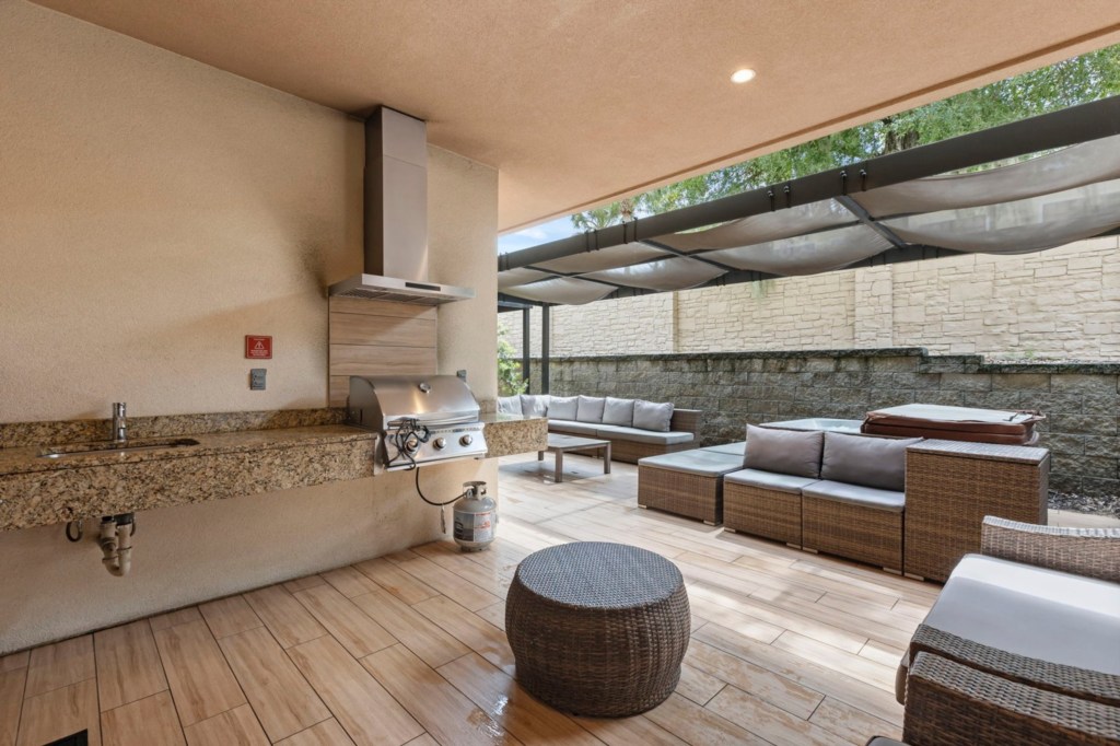 Covered patio — 7551 Brooklyn Drive, photo 28 of 71