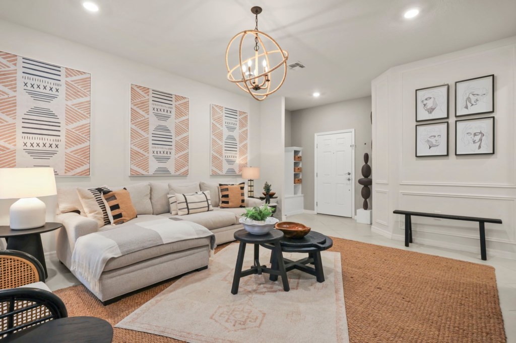 Living room — 1273 Emerald Row Street, photo 7 of 83