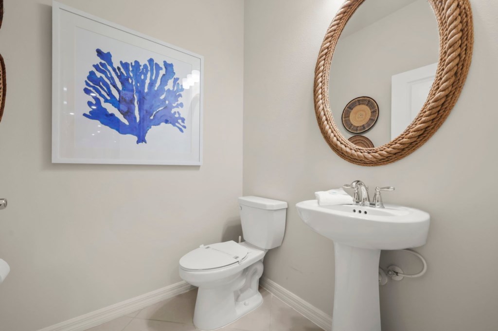 Bathroom — 1273 Emerald Row Street, photo 39 of 83