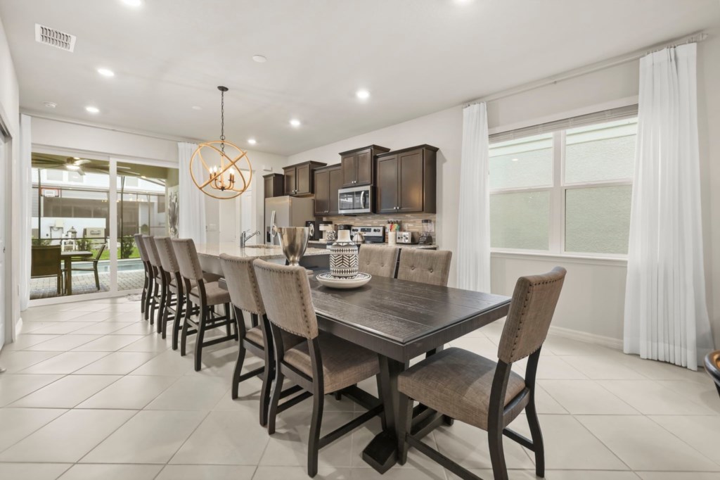 Dining room — 1273 Emerald Row Street, photo 9 of 83