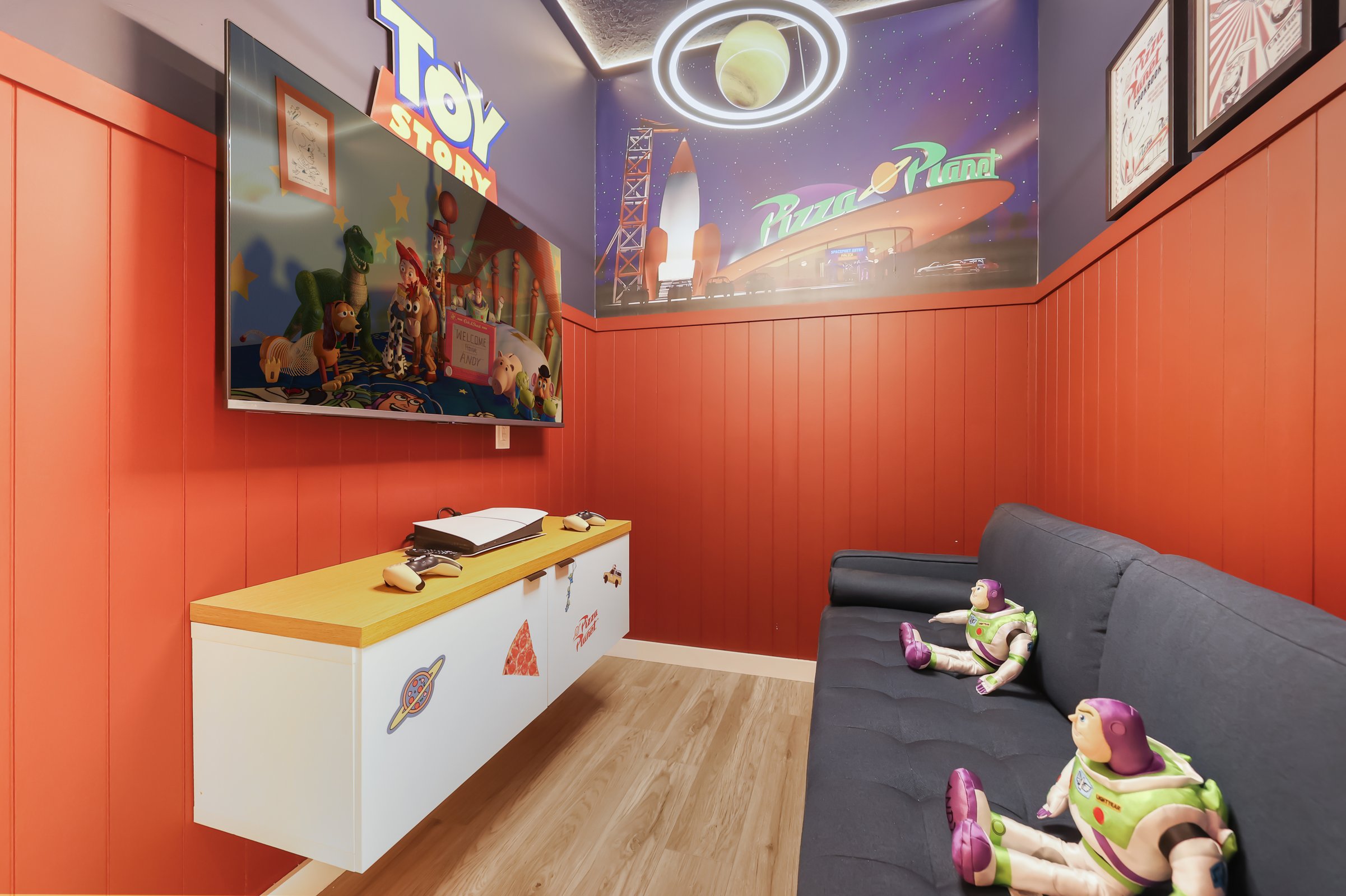 Game room — 16030 Coastal Cove Lane, photo 18 of 114