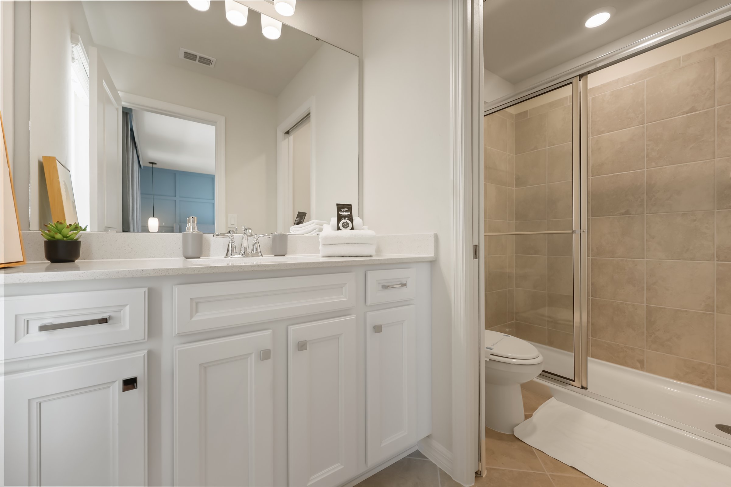 Bathroom — 16030 Coastal Cove Lane, photo 63 of 114