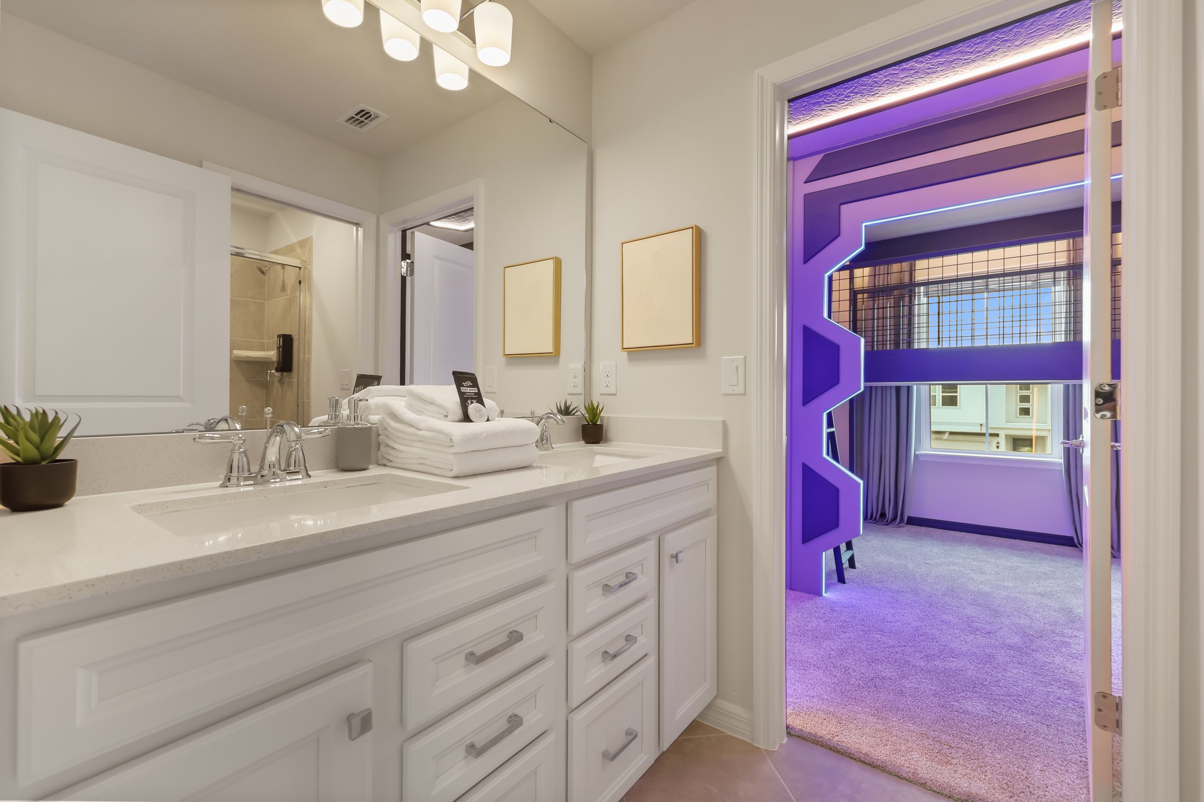 Bathroom — 16030 Coastal Cove Lane, photo 65 of 114