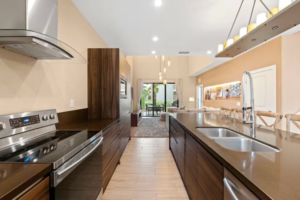 4 bedroom vacation townhouse at Magic Village Views - Image 13