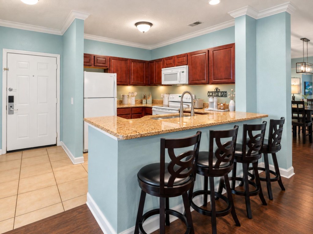 Kitchen — 8010 Tuscany Way #5402, photo 13 of 53