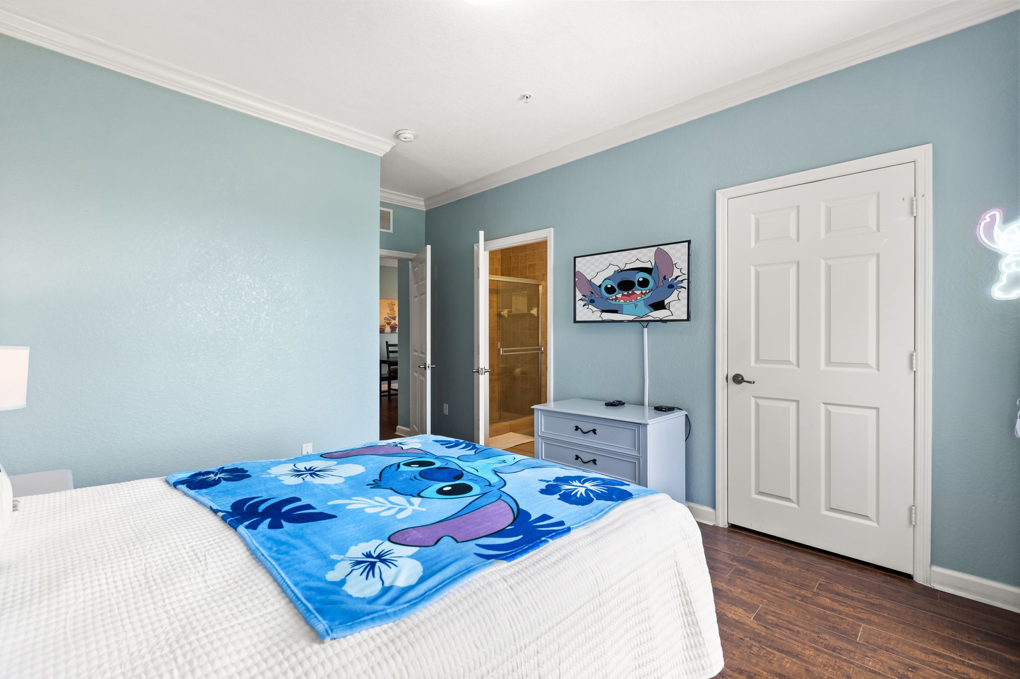 2 bedroom vacation apartment at Tuscana Resort - Image 17