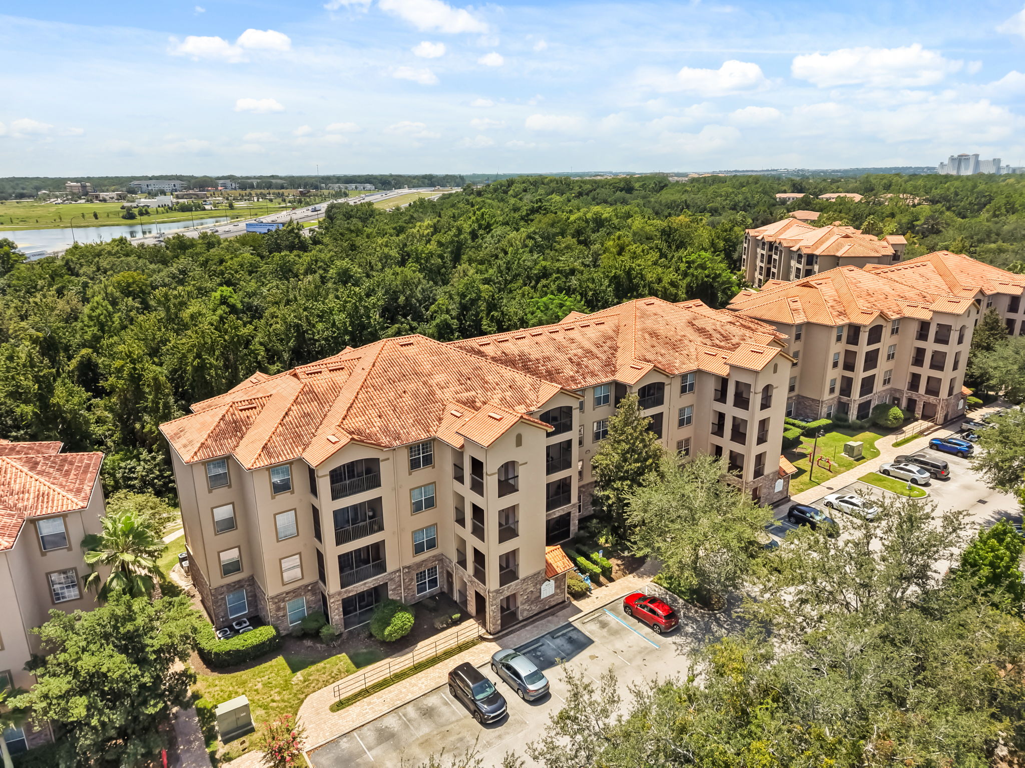 2 bedroom vacation apartment at Tuscana Resort - Image 32