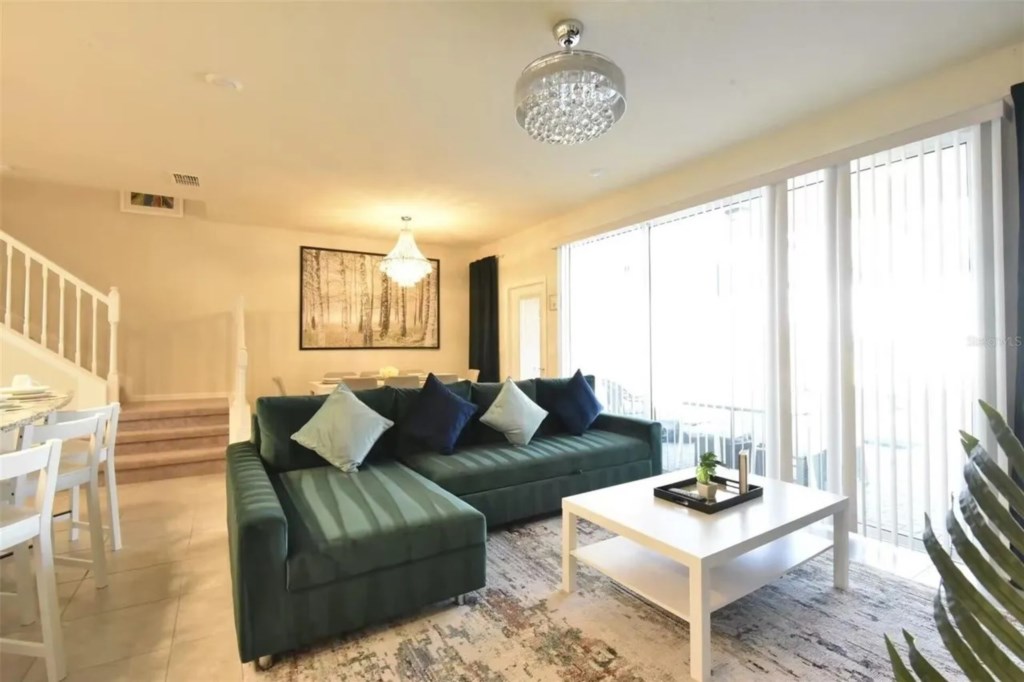 5 bedroom vacation townhouse at Windsor Island Resort - Image 1
