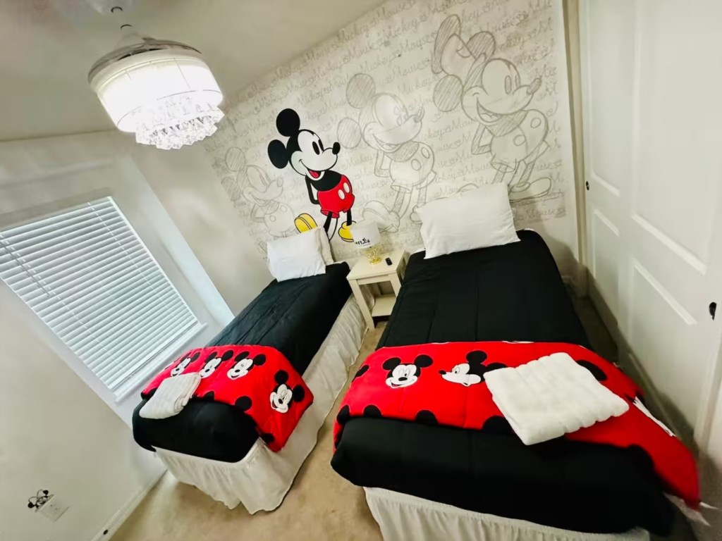 5 bedroom vacation townhouse at Windsor Island Resort - Image 11