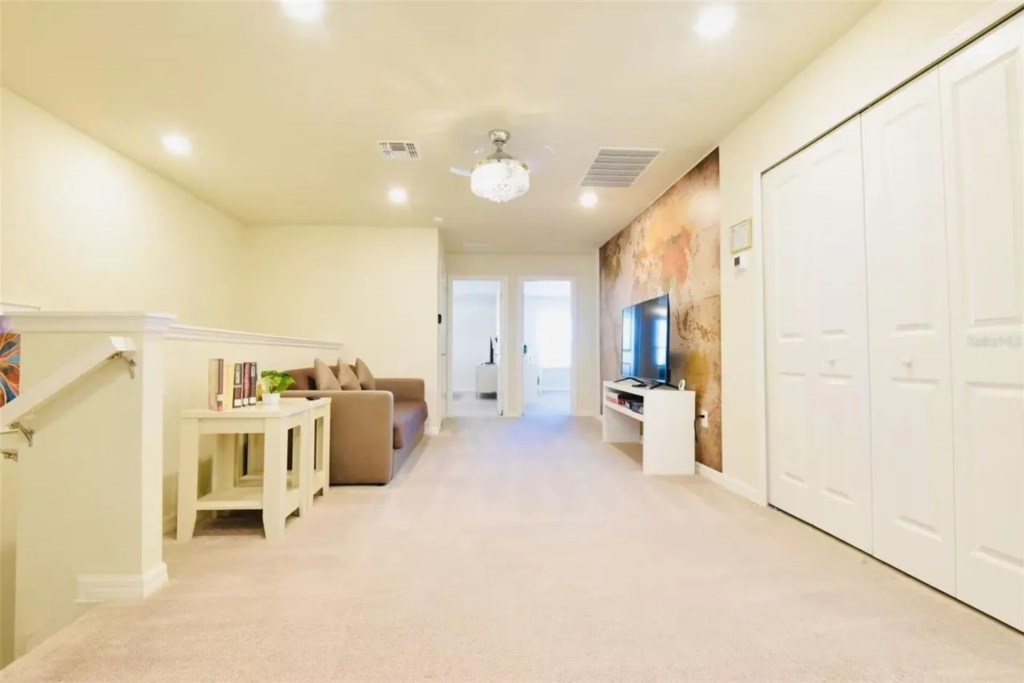 5 bedroom vacation townhouse at Windsor Island Resort - Image 7