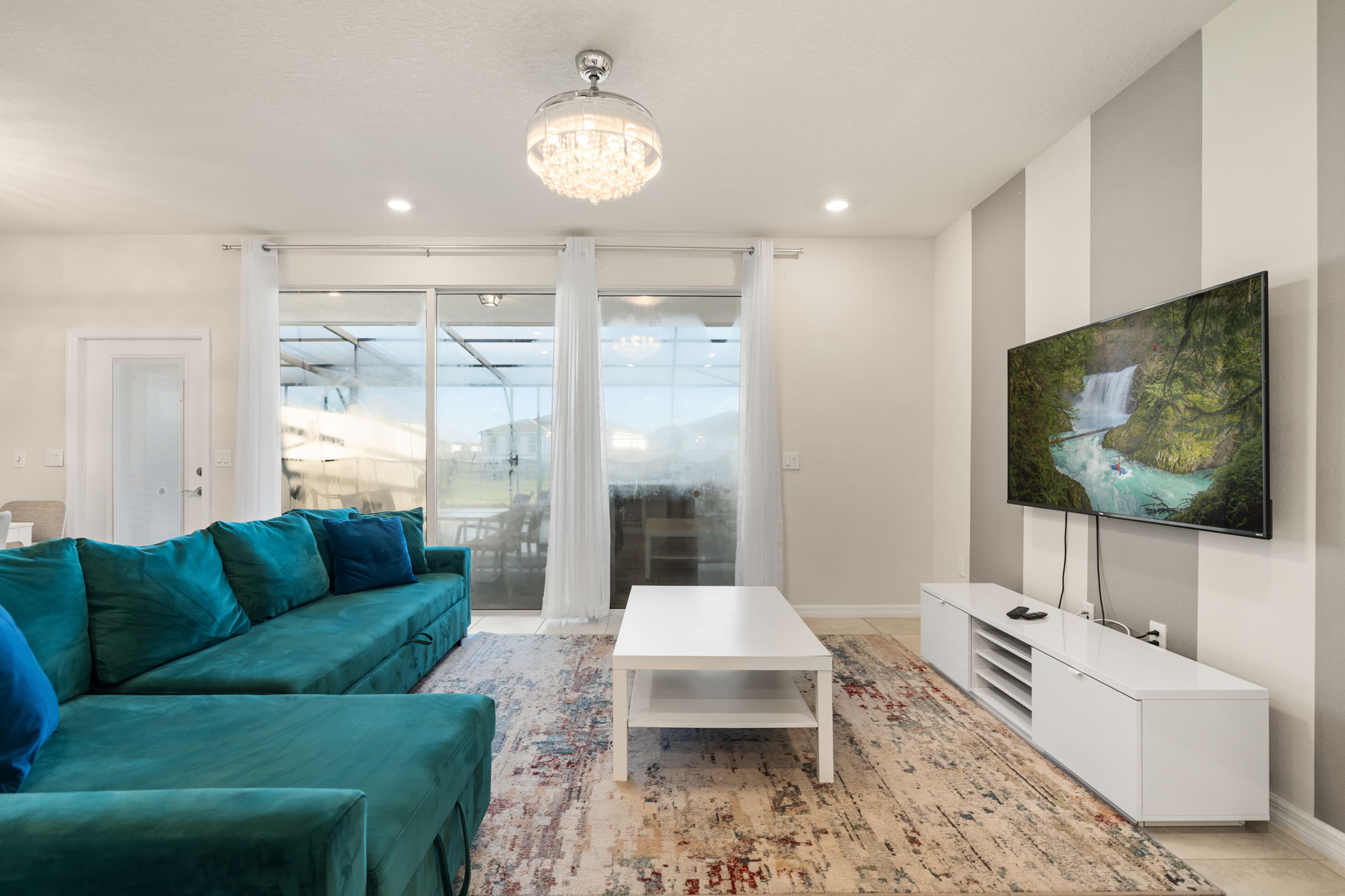 Living area — 3745 Pacific Lane, photo 3 of 83