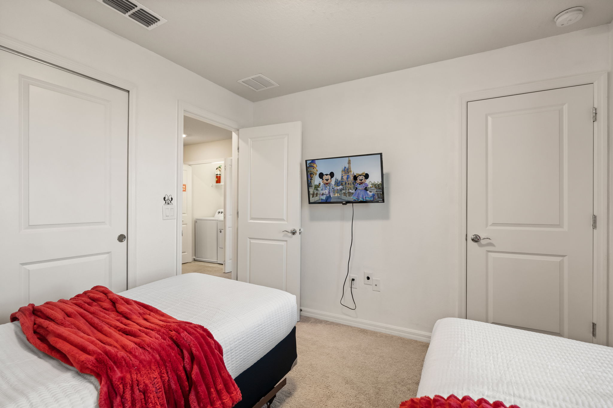 Bedroom — 3745 Pacific Lane, photo 28 of 83