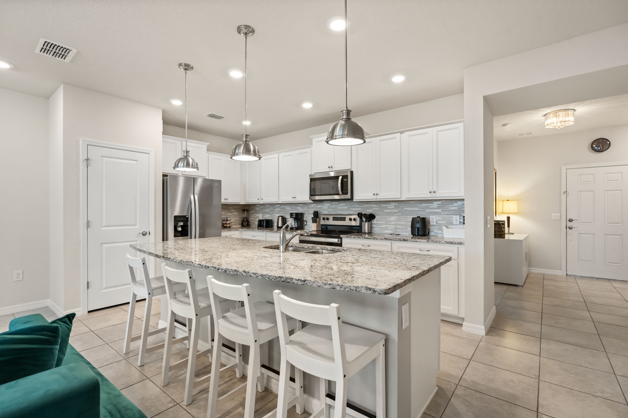 Kitchen — 3745 Pacific Lane, photo 8 of 83