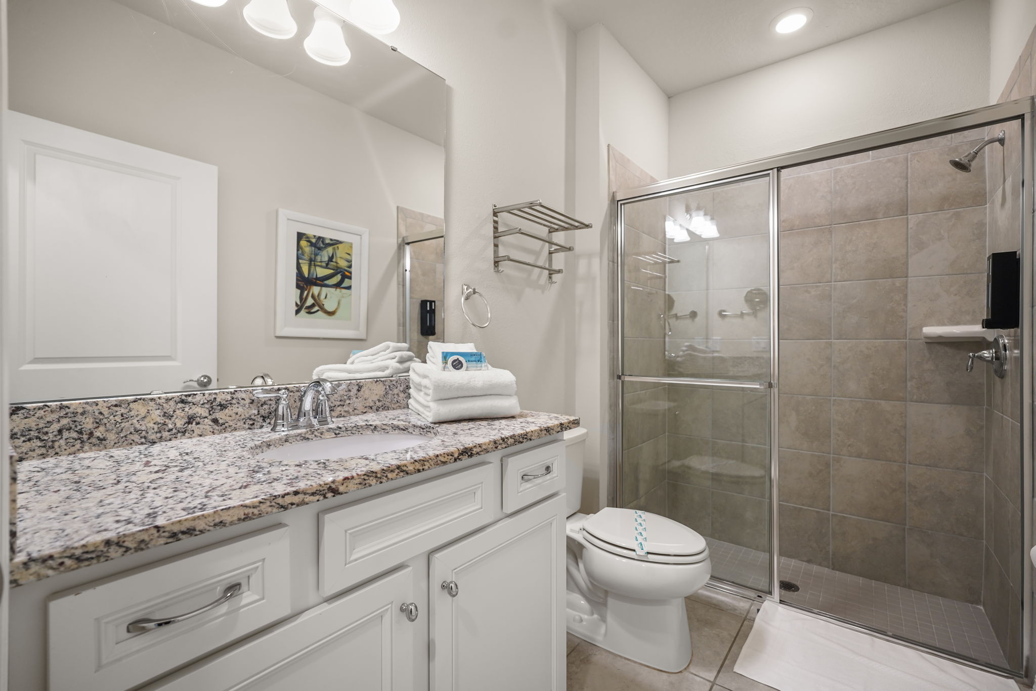 Bathroom — 3745 Pacific Lane, photo 36 of 82
