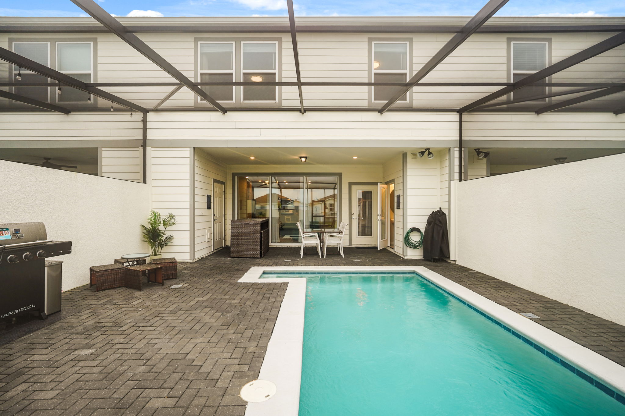 Private Pool — 3745 Pacific Lane, photo 2 of 82