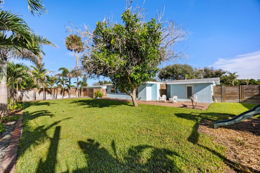 Fully Fenced Backyard — 125 W Gadsden Lane, photo 25 of 48