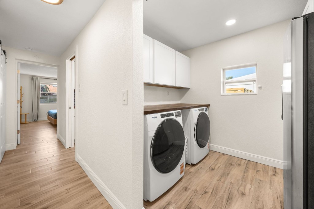 Laundry Room — 125 W Gadsden Lane, photo 38 of 48