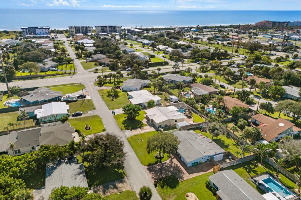 Bird's-eye view — 125 W Gadsden Lane, photo 44 of 48