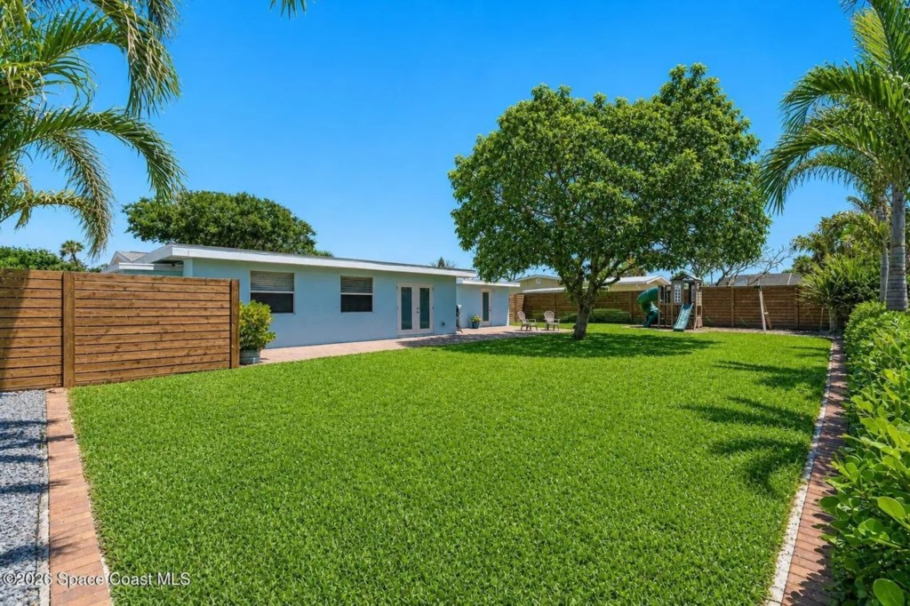 3 bedroom vacation house at Cocoa Beach - Image 23