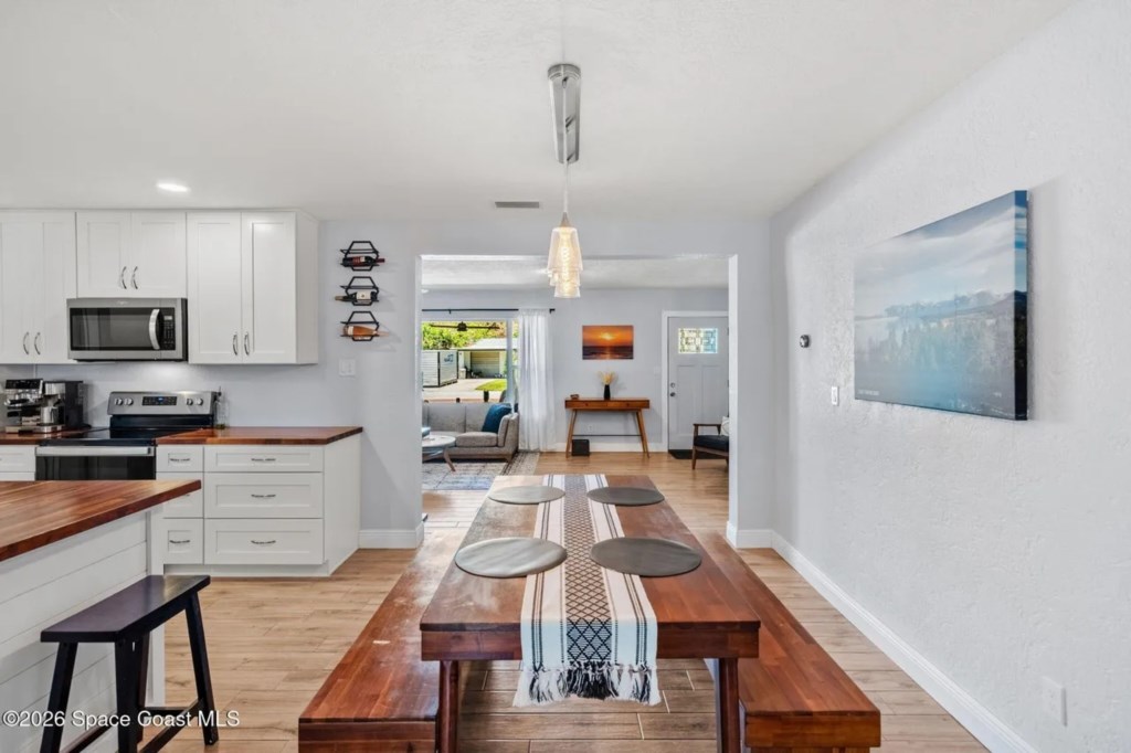 3 bedroom vacation house at Cocoa Beach - Image 6