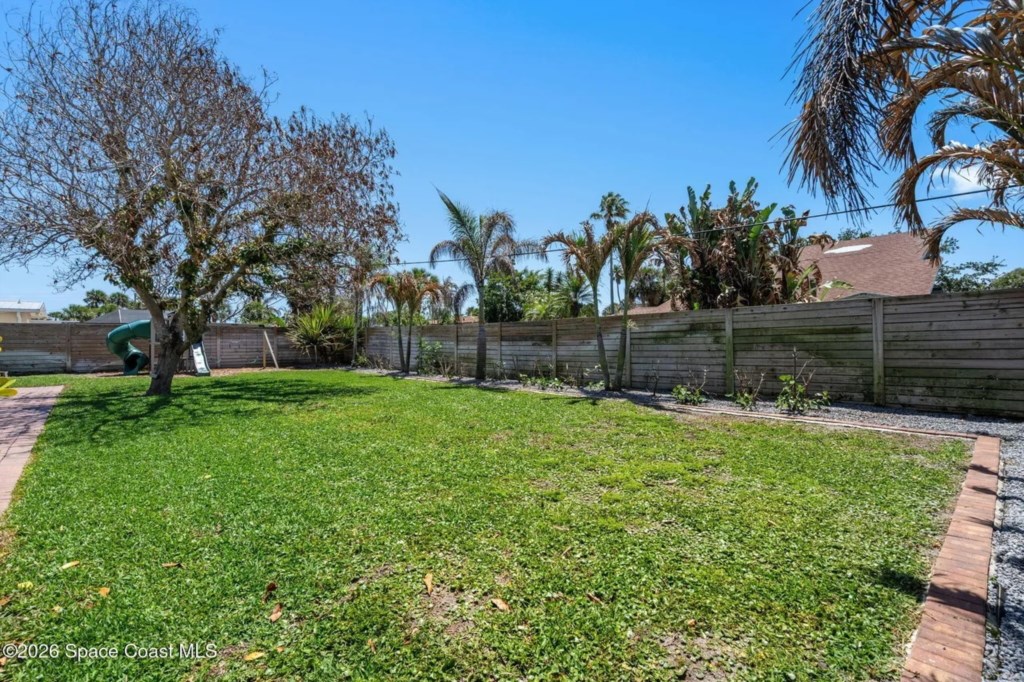 3 bedroom vacation house at Cocoa Beach - Image 36