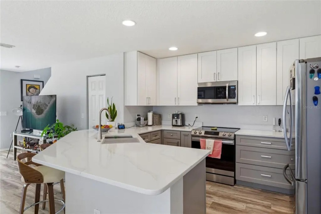 3 bedroom vacation townhouse at Compass Bay - Image 7