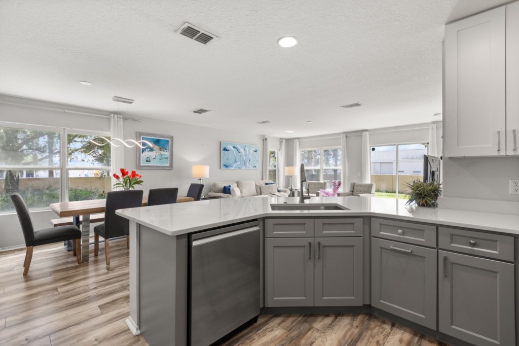 Kitchen — 3045 Seaview Castle Drive, photo 9 of 40