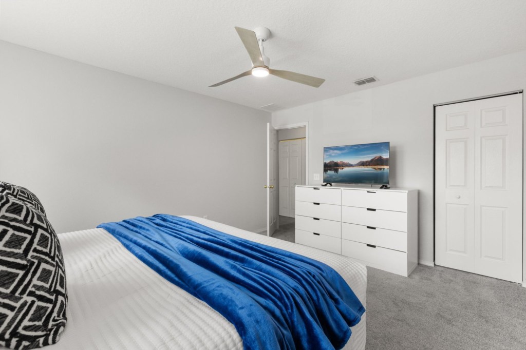 Bedroom — 3045 Seaview Castle Drive, photo 15 of 40