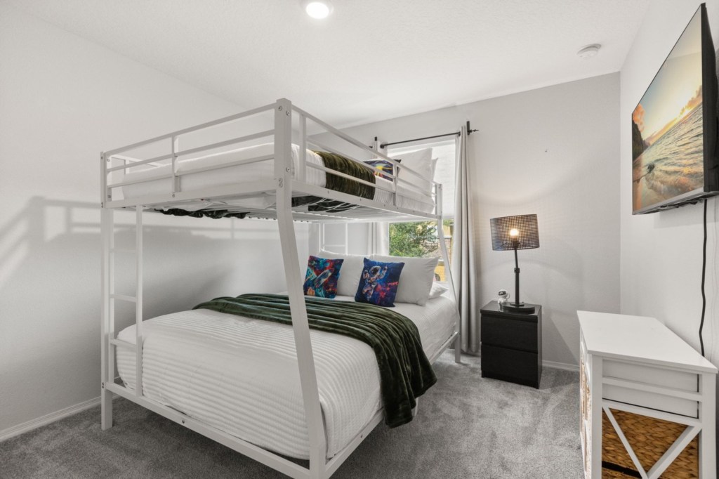 Bedroom — 3045 Seaview Castle Drive, photo 17 of 40