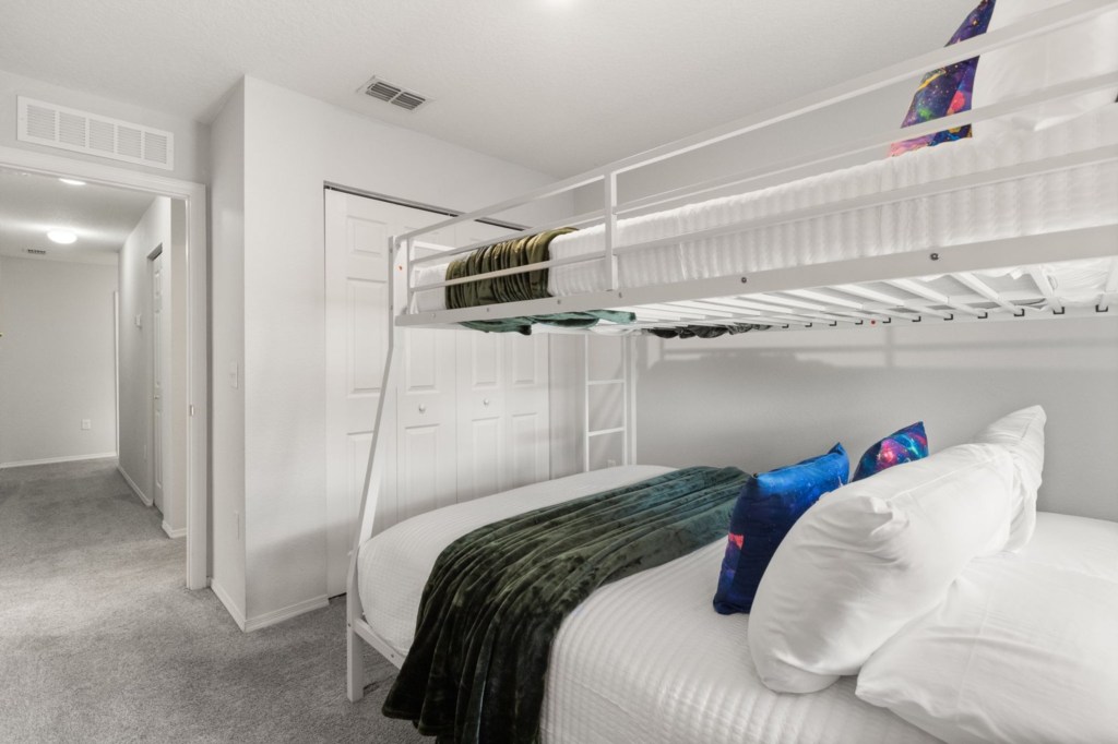 Bedroom — 3045 Seaview Castle Drive, photo 18 of 40