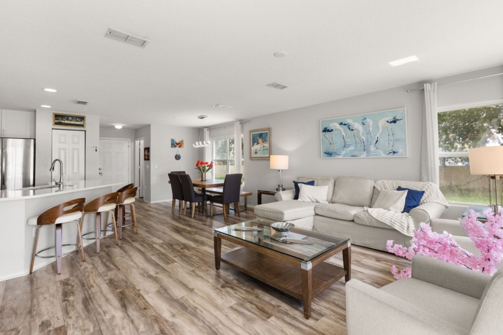 Living Room — 3045 Seaview Castle Drive, photo 3 of 40