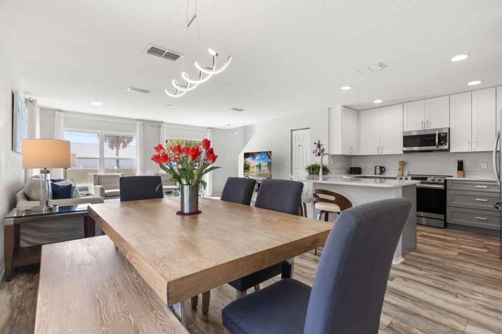 Dining Area — 3045 Seaview Castle Drive, photo 6 of 40