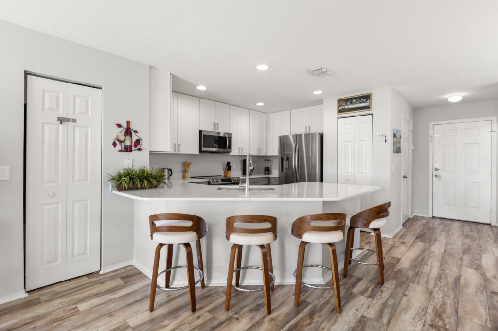 Kitchen — 3045 Seaview Castle Drive, photo 11 of 40