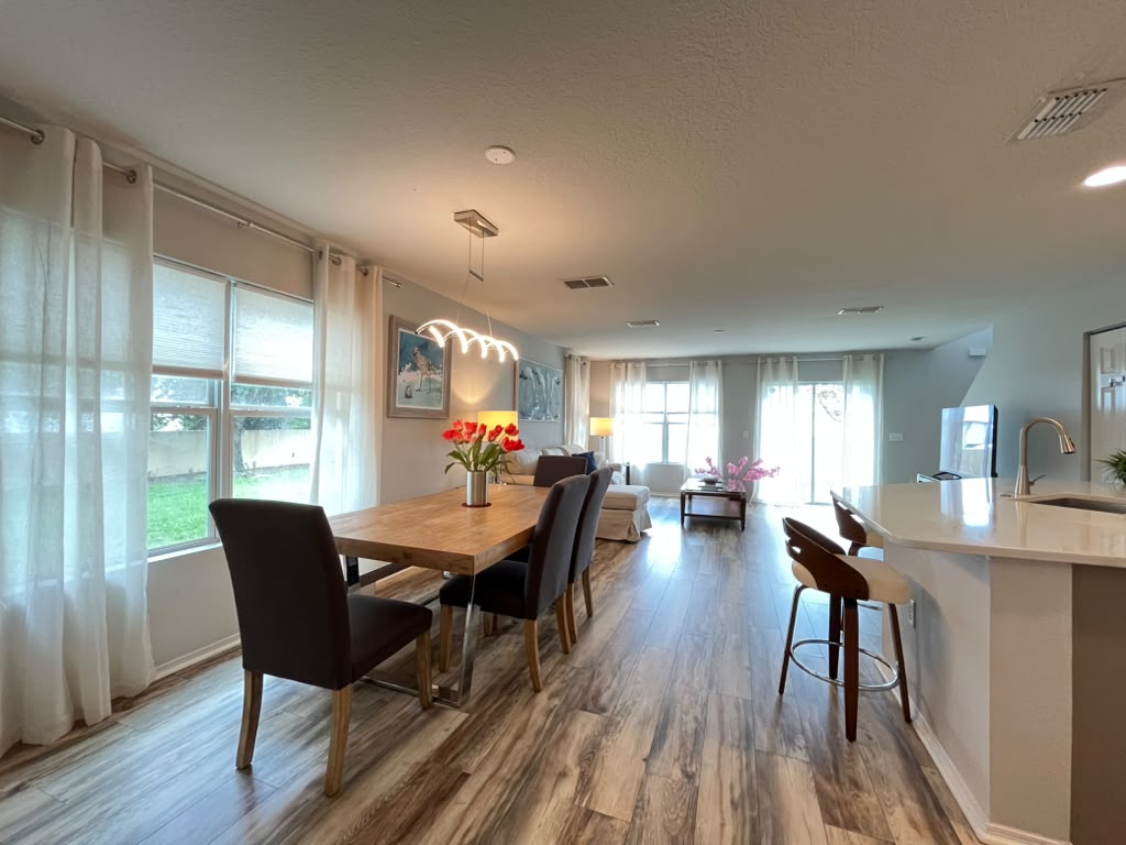 3 bedroom vacation townhouse at Compass Bay - Image 13