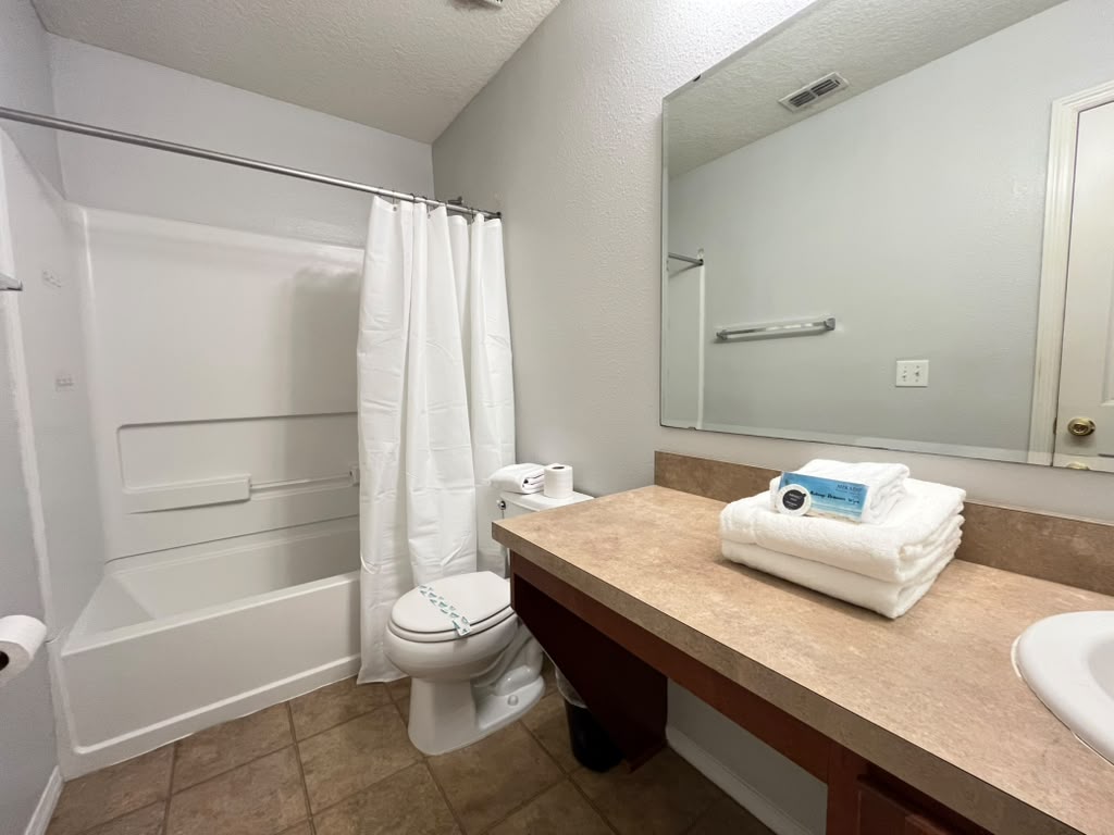 3 bedroom vacation townhouse at Compass Bay - Image 32