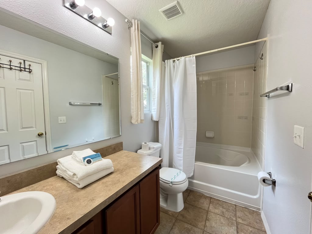 3 bedroom vacation townhouse at Compass Bay - Image 34