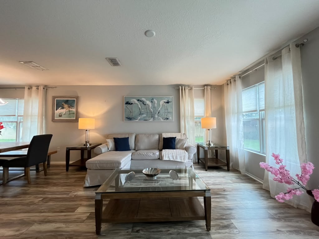 3 bedroom vacation townhouse at Compass Bay - Image 4