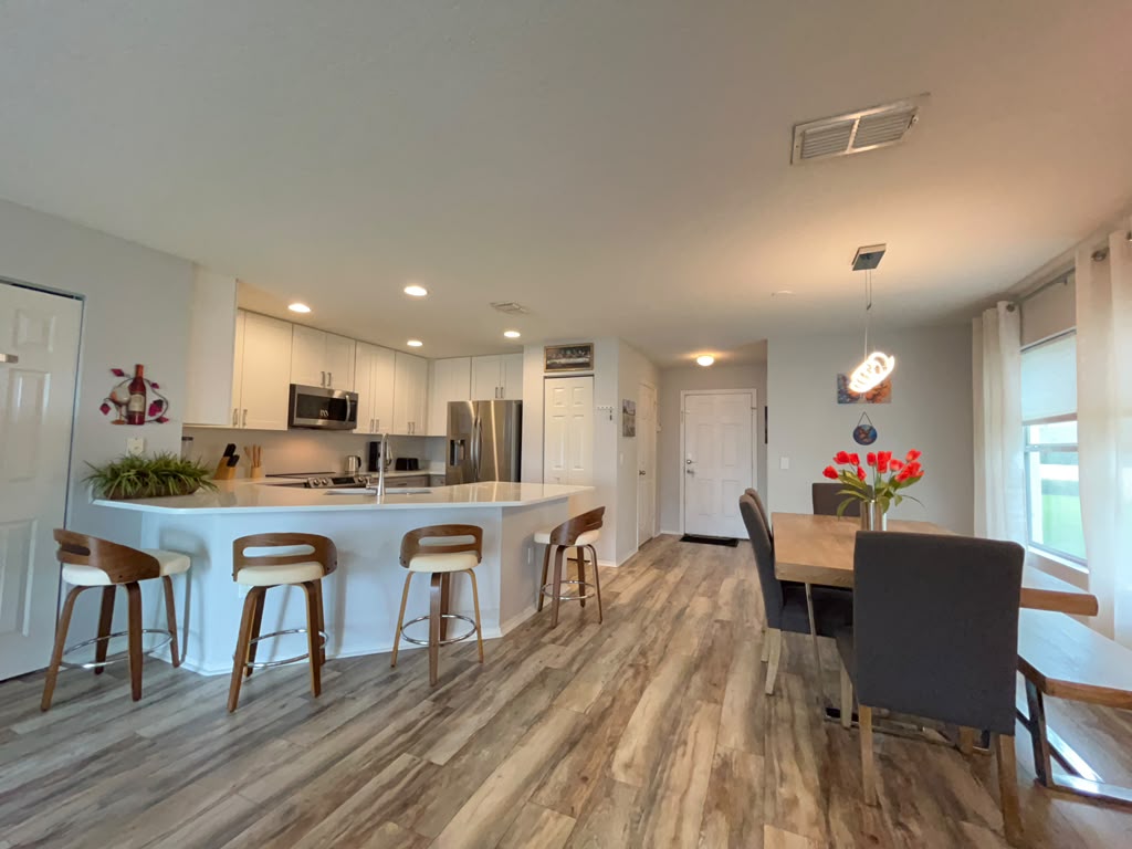 3 bedroom vacation townhouse at Compass Bay - Image 10