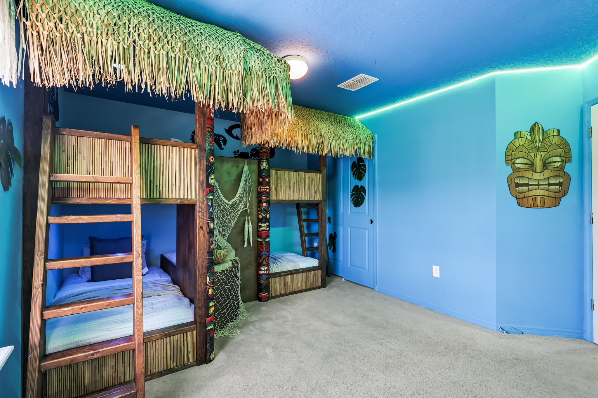 9 bedroom vacation house at Windsor Island Resort - Image 33
