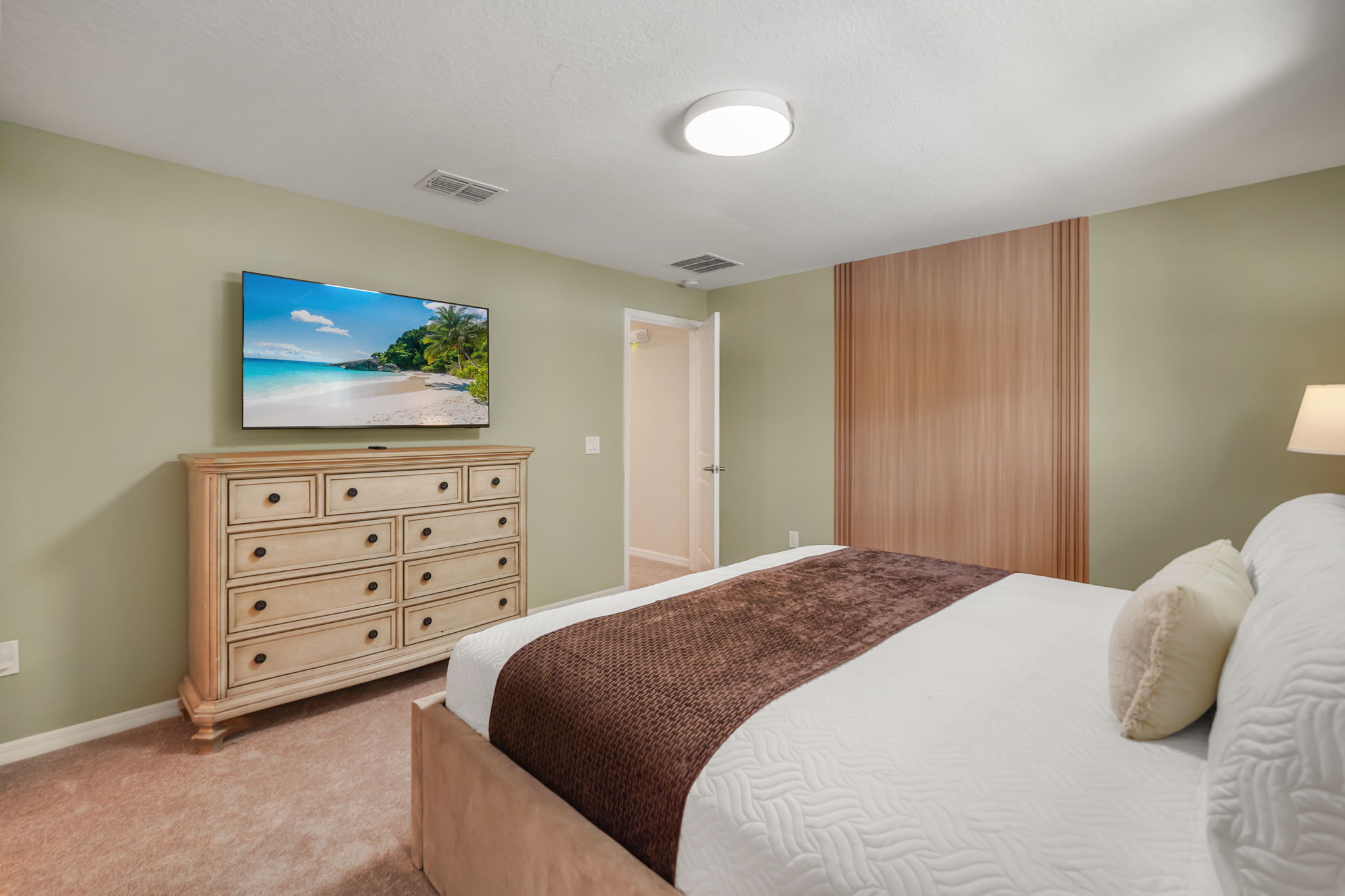 4 bedroom vacation townhouse at Storey Lake - Image 13