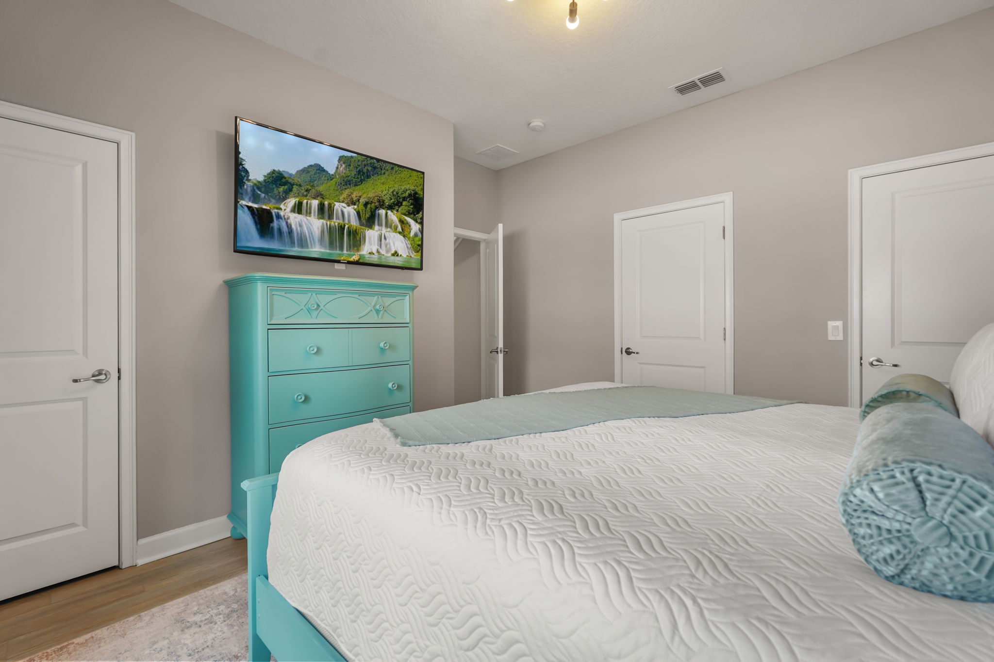 4 bedroom vacation townhouse at Storey Lake - Image 17