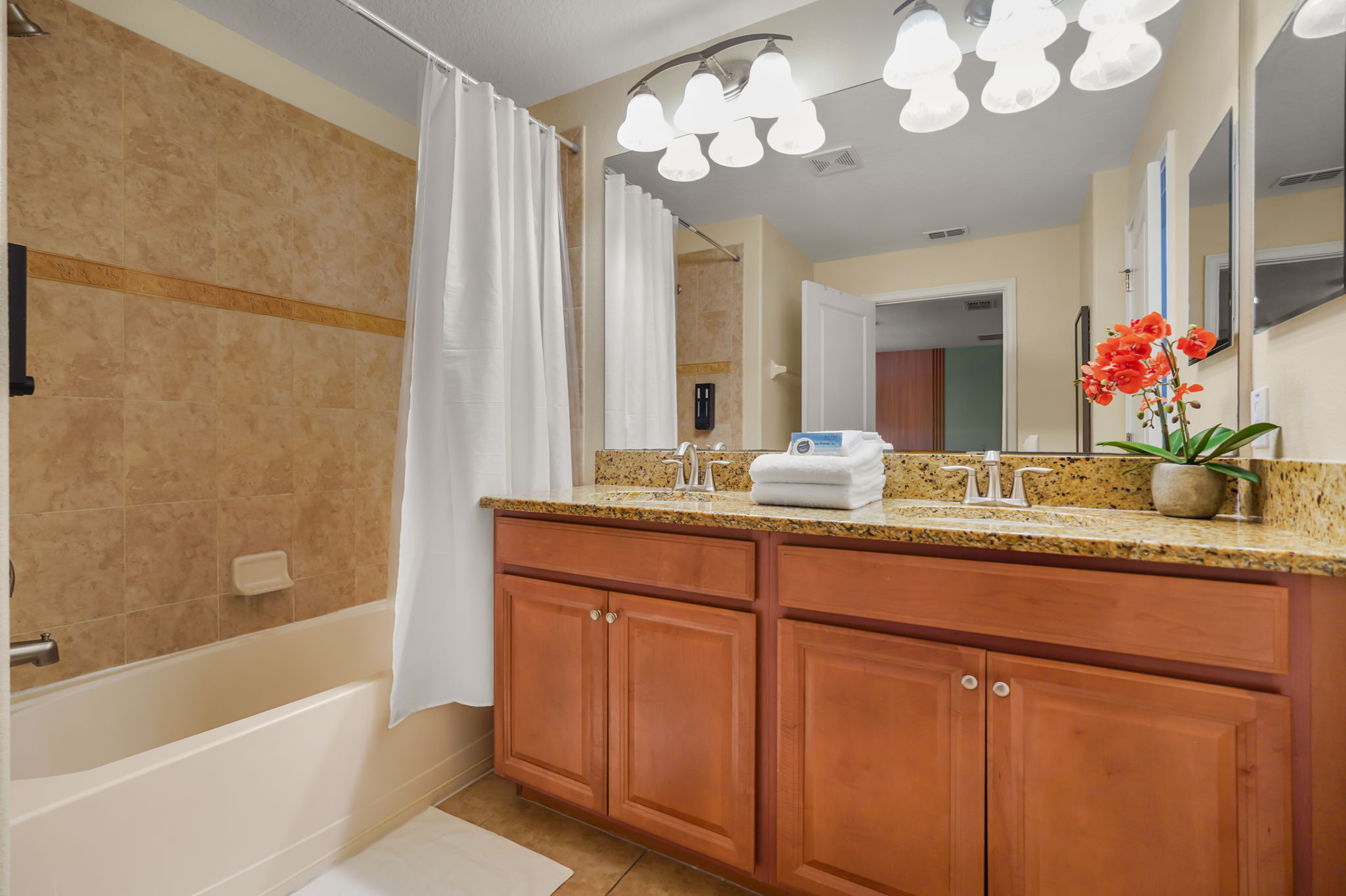 4 bedroom vacation townhouse at Storey Lake - Image 26