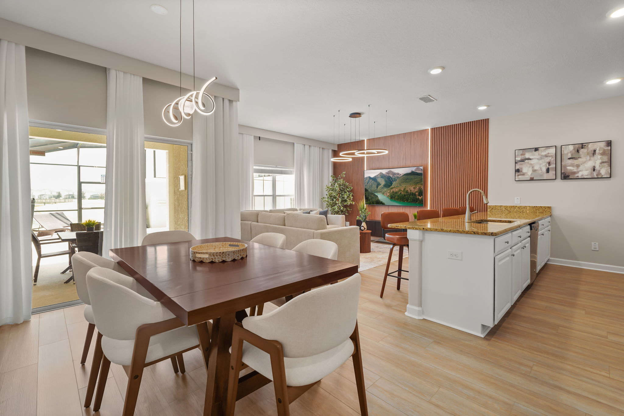 4 bedroom vacation townhouse at Storey Lake - Image 3