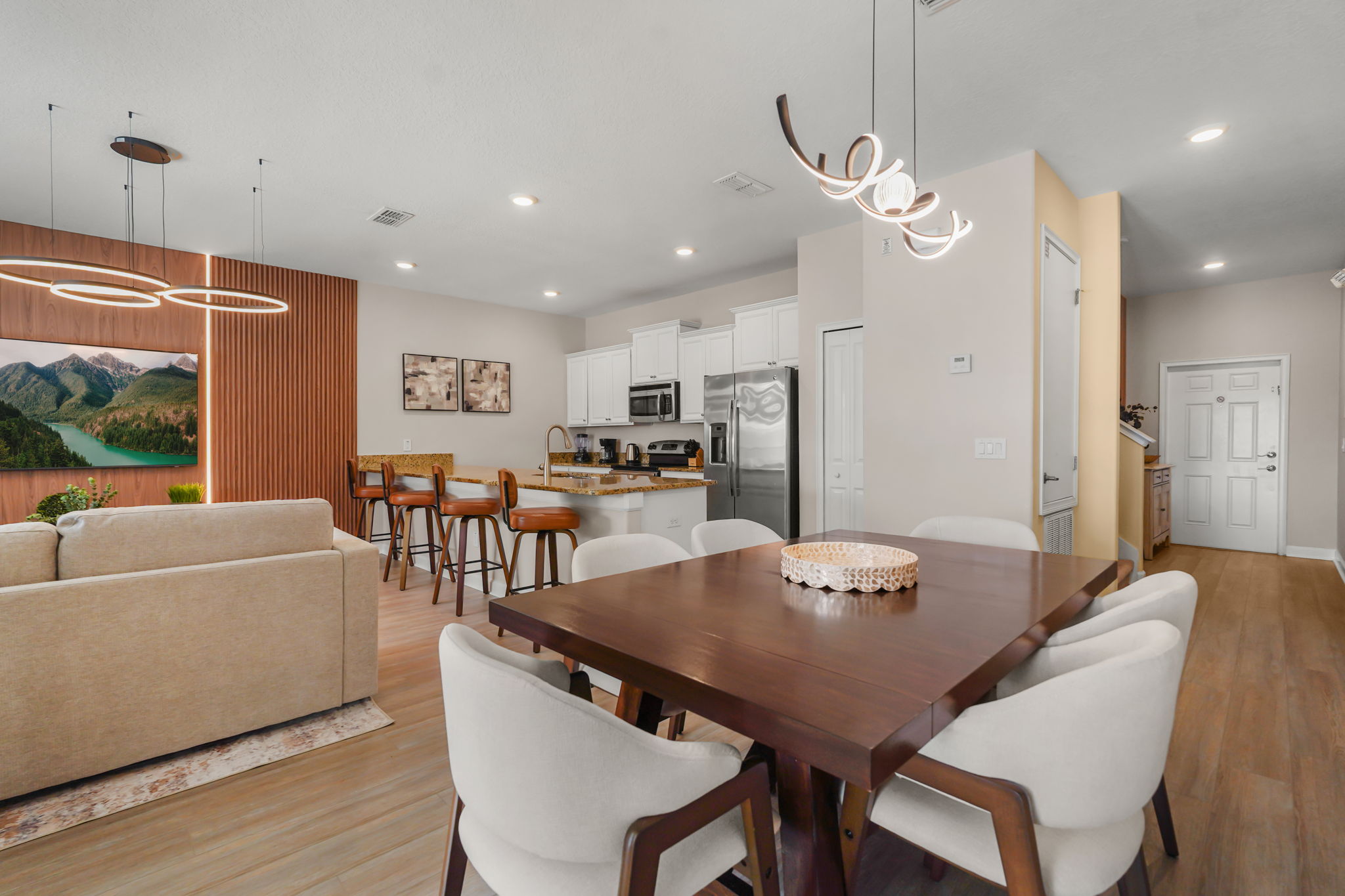 4 bedroom vacation townhouse at Storey Lake - Image 4