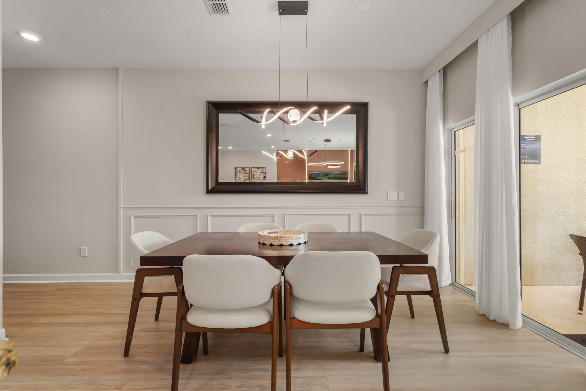 4 bedroom vacation townhouse at Storey Lake - Image 5