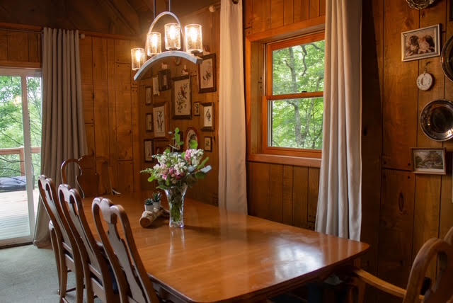 DiningTable