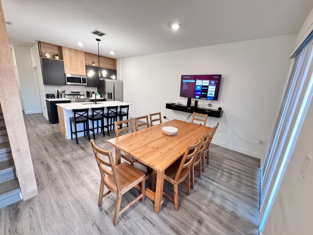 3 bedroom vacation townhouse at The Hub at Westside Reserve - Image 1
